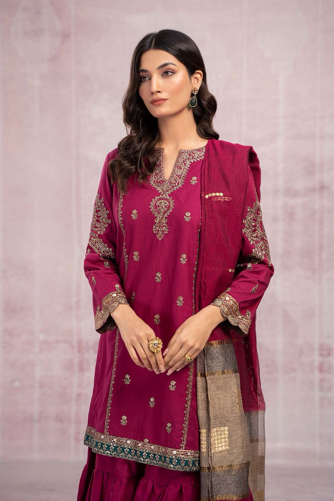 🌸 SUMMER'S COLLECTION 🌸  🟥 BRAND NAME : LIBAAS 🟨 CATEGORY : LAWN 3PC Embroidered (006)