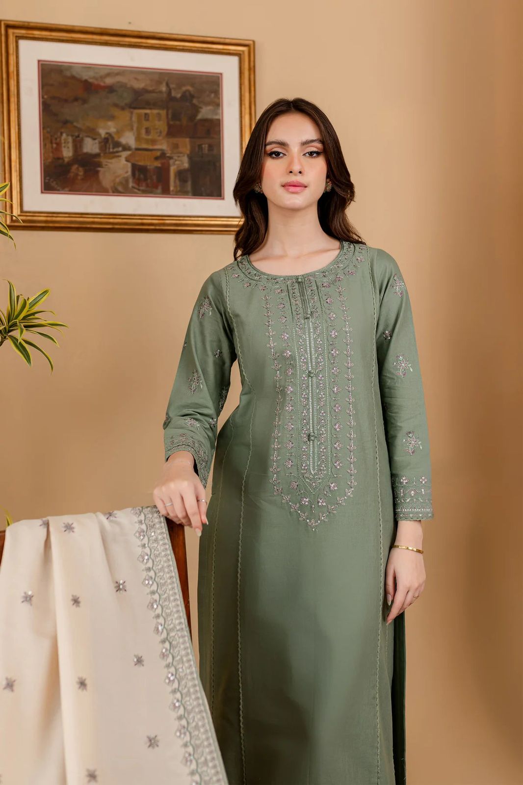 🌸 SUMMER'S COLLECTION 🌸  🟥 BRAND NAME : LIBAAS 🟨 CATEGORY : LAWN 3PC Embroidered (005)